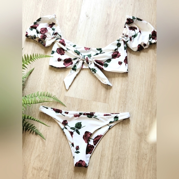 SAME Los Angeles Puff Sleeve Bikini - NWOT - Picture 4 of 9